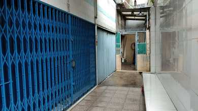 Rumah 3 Lantai Dekat Jelambar Jakarta Barat