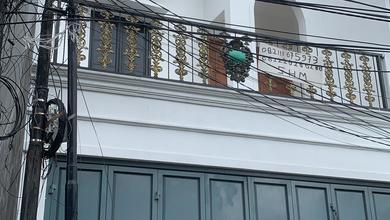 Rumah Baru 3.5 Lantai Jakarta Barat