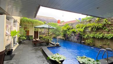 Dijual Rumah Asri Luas Bintaro Kolam Renang