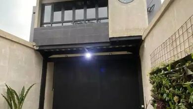 Rumah Usaha 3 Lantai Mainroad Sudirman Jual Cepat