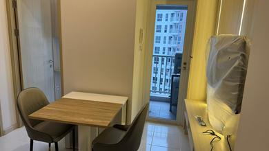 Disewakan 2 Bedroom Tokyo Ginza Lantai Rapi Siap Huni