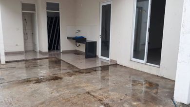 Green Lake City.... Disewakan Rumah Cluster Boulevard Raya