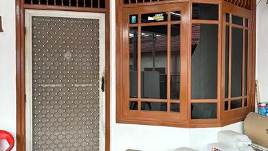 Kosambi Baru... Dijual Rumah 2 Lantai Full