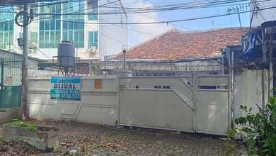 Dijual Cepat Rumah Tua Hitung Tanah Pangeran Jayakarta 210 m2
