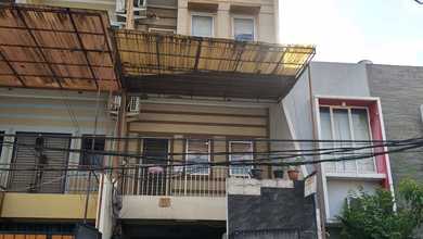 Rumah 4 Lantai Lokasi Strategis Pluit Karang Molek 5x15 m