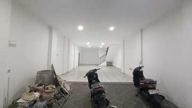 Rumah Baru 3,5 Lantai SHM Jembatan Lima 5X18 M