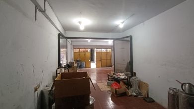 Rumah 2,5 Lantai di Roxy Cocok untuk Kostan