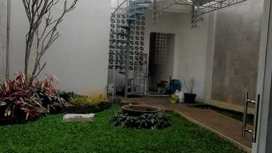 Jual Rumah Mainroad Ciumbuleuit Dekat Kampus Unpar, Cocok U Kost