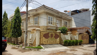 Dijual Rumah Mewah Taman Kencana Posisi Hoek
