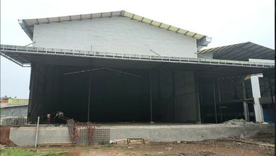 Dijual Gudang dan kantor jurumudi tangerang lt 3670