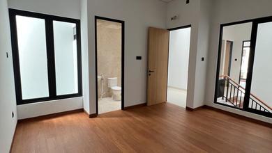 Dijual Rumah Tinggal 2 Lantai di Sayap Jalan Pasirluyu Bkr