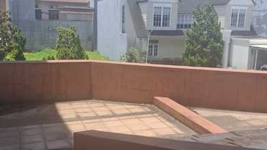 Dijual Rumah di Singgasana Pradana Bandung