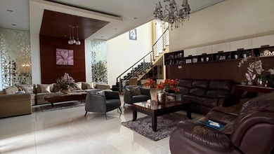 Dijual Rumah Bagus 2 Lantai di Mekar Wangi Bandung