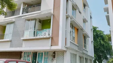 Ruko Hook 4 Lantai Green Court, Jakarta Barat