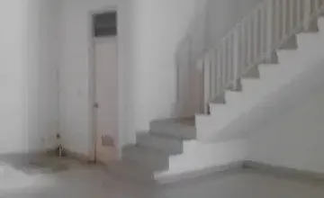 Disewakan Ruko Gandeng Di Golf Lake Residence