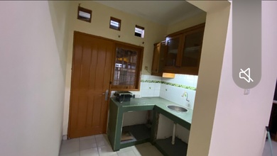 Disewa Rumah 2 Lantai di Taman Palem Lestari