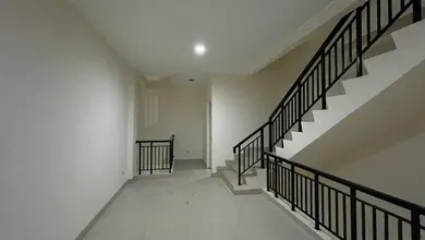 Disewakaan Ruko Gandeng 2 Sedayu Business Park, Cengkareng Barat, Jakarta Barat