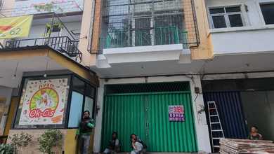 Disewakan Ruko 3 Lantai Taman Palem Lestari