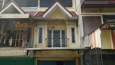 Disewakan Ruko Taman Palem Lestari 3 Lantai