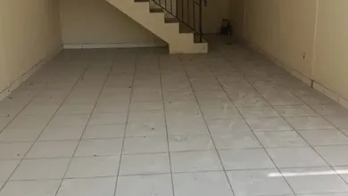 Disewa Ruko Taman Surya 2 Lantai