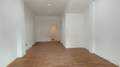 Disewakan Ruko Taman Palem 3 Lantai, Cengkareng