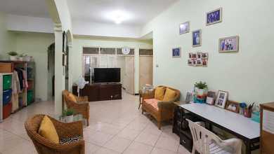 Dijual Rumah 1,5 Lantai di Citra Garden 1