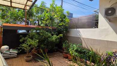 Rumah Taman Surya Jakarta Barat, Furnish, Bagus dan Terawat Siap huni