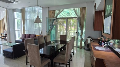 Rumah Bagus Siap Huni di Pluit Timur Residence. Shm Semi Furnish. Nego