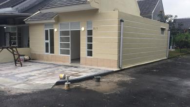 Rumah di Komplek Perumahan Grand View Karawaci