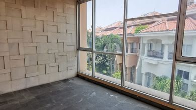 Jual Rumah 318 di Pantai Indah Kapuk, Jakarta Utara