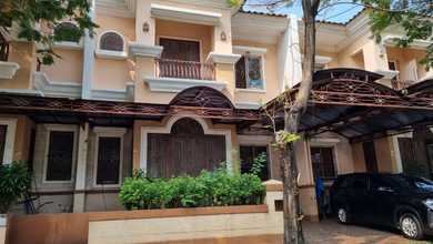 Rumah Bagus di Cluster Akasia BGM PIK. Luas 8x18 Semi Furnish