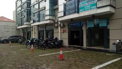 Dijual / Disewa Ruko Bagus di Buncit Center. Siap Huni Lokasi Strategis 