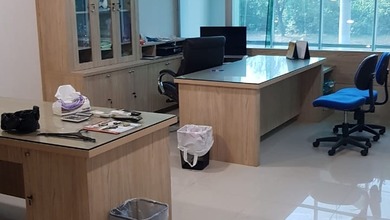 Dijual Ruko Galeri Medit 2 Pik. Hadap Jalan Boulevard. Siap Pakai