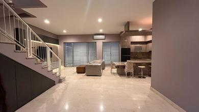 Rumah Mewah Luas 150 m2, area Golf Island, Jakarta Utara