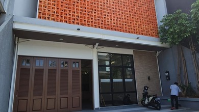 GEDUNG KANTOR MUARA KARANG BRAND NEW SIAP PAKAI SEMI FURNISH