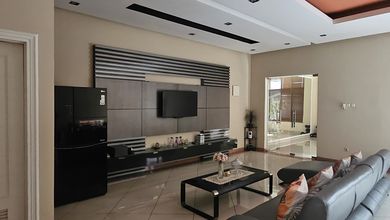 DIJUAL RUMAH  JOHAR GOLF PIK. FULL FURNISH. SIAP HUNI