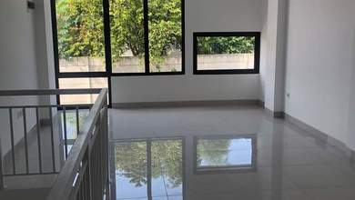 Ruko di Jalan Anggrek Loka Bsd Tangerang Selatan