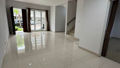 Disewakan Rumah Rapih Semi Furnished The Riviera Puri Metland