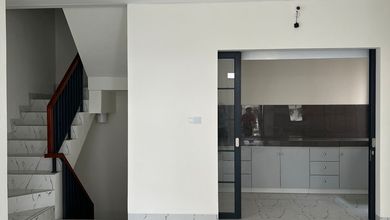 Rumah Lavon 2 Margonite Tangerang 3 Lantai