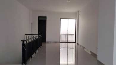 Disewakan Ruko Korean Green Lake City Hadap Boulevard