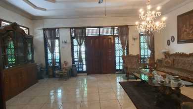 Rumah Lama di Tebet Timur Jakarta Selatan