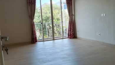 Rumah Green Lake City Cluster Amerika 3 Lantai