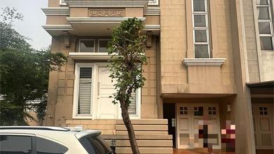Rumah di Gading Serpong Elista Village 3 Lt