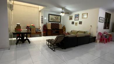 Rumah Muara Karang Dekat Taman, Hadap Timur, Komplek Favorit