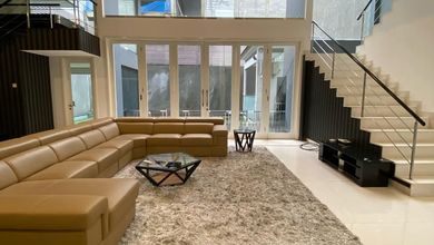 Rumah Mewah Pik Katamaran Permai 560m, Modern, Ada Pool, Furnished! 