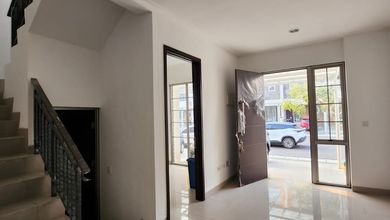 Rumah Pik2 6x15, Ada Kamar Tidur Bawah