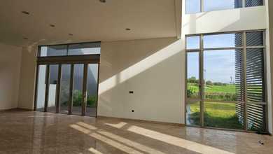 Rumah Mewah Golf Island, 4 Kamar Tidur, Ada Lift dan Kolam Renang