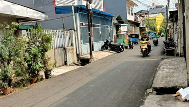 Rumah di Tanah Sereal, Tambora. Jakarta Barat