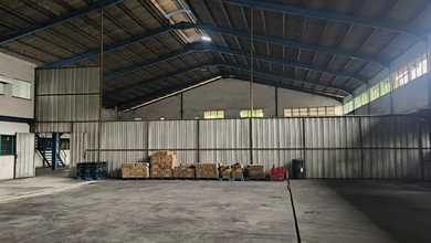 Gudang Pasar Kemis. 1 Lantai. 3554 M². Siap Pakai