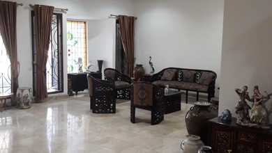 Rumah 2 Lantai Strategis. Pondoh Indah Area